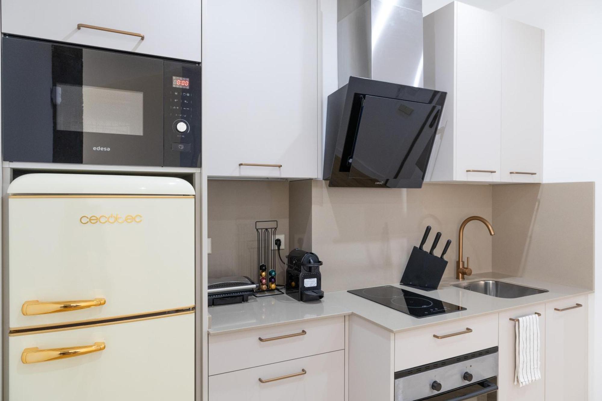 Excelente Apartamento Familiar Madrid Centro エクステリア 写真